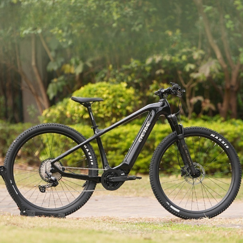Outdoor Adventure Center - SATU CYCTRAC Elektro-Mountainbike EM8 mit Carbonrahmen,
